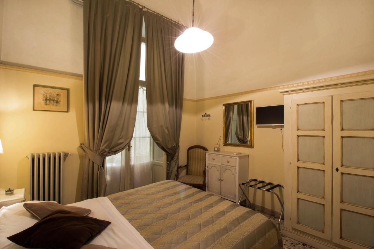 Hotel Tourist House Duomo Florencja Zewnętrze zdjęcie