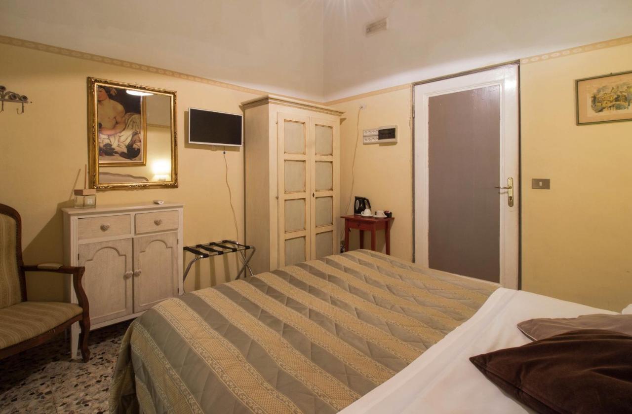 Hotel Tourist House Duomo Florencja Zewnętrze zdjęcie